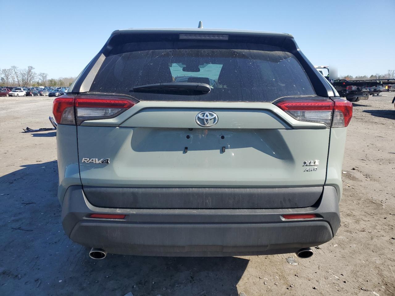 2T3P1RFV6NW300132 2022 Toyota Rav4 Xle