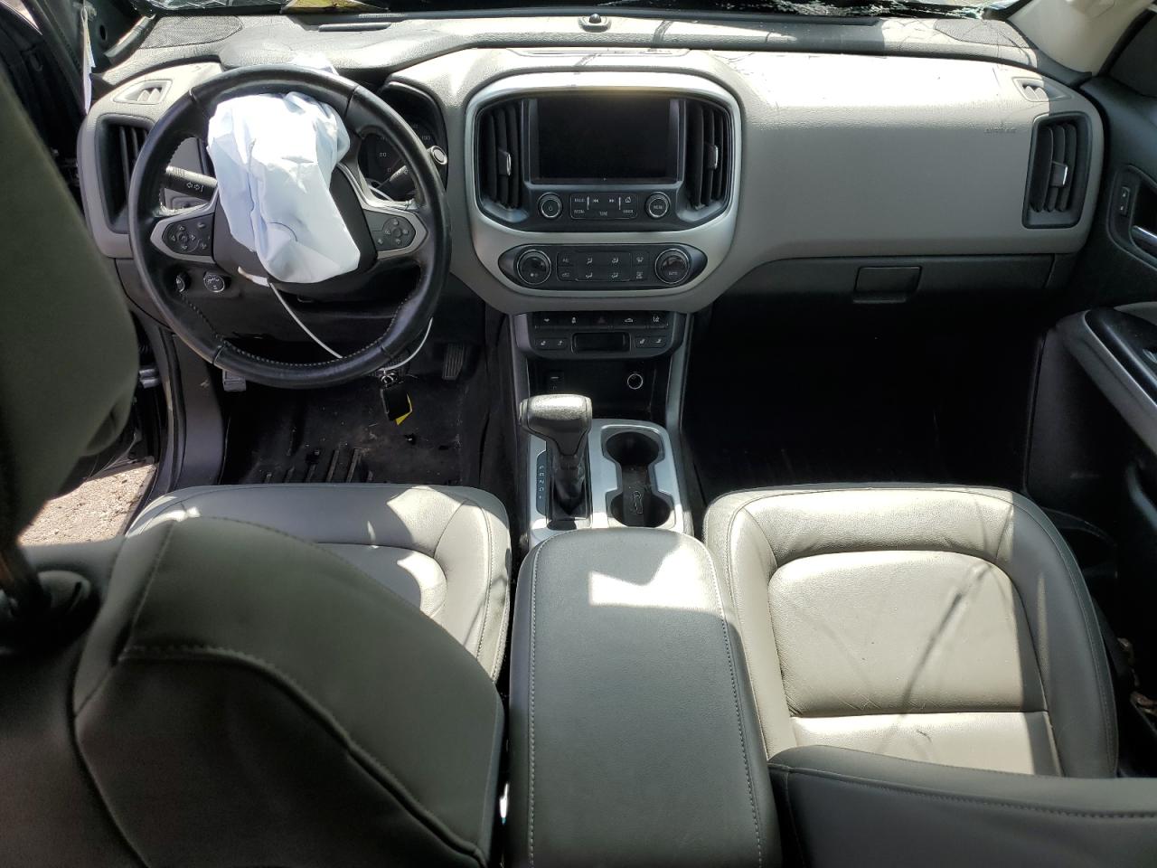 1GCGTCEN6J1182732 2018 Chevrolet Colorado Lt