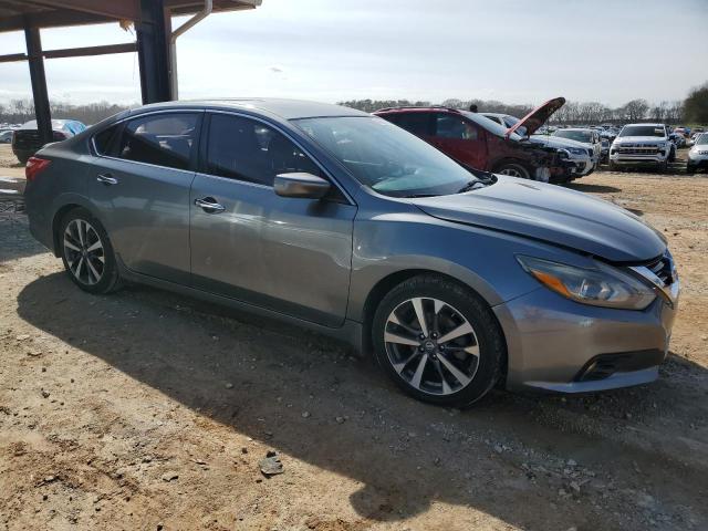2016 Nissan Altima - Image 4