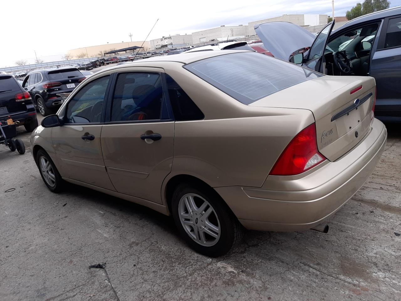 1FAFP3436YW381427 2000 Ford Focus Se