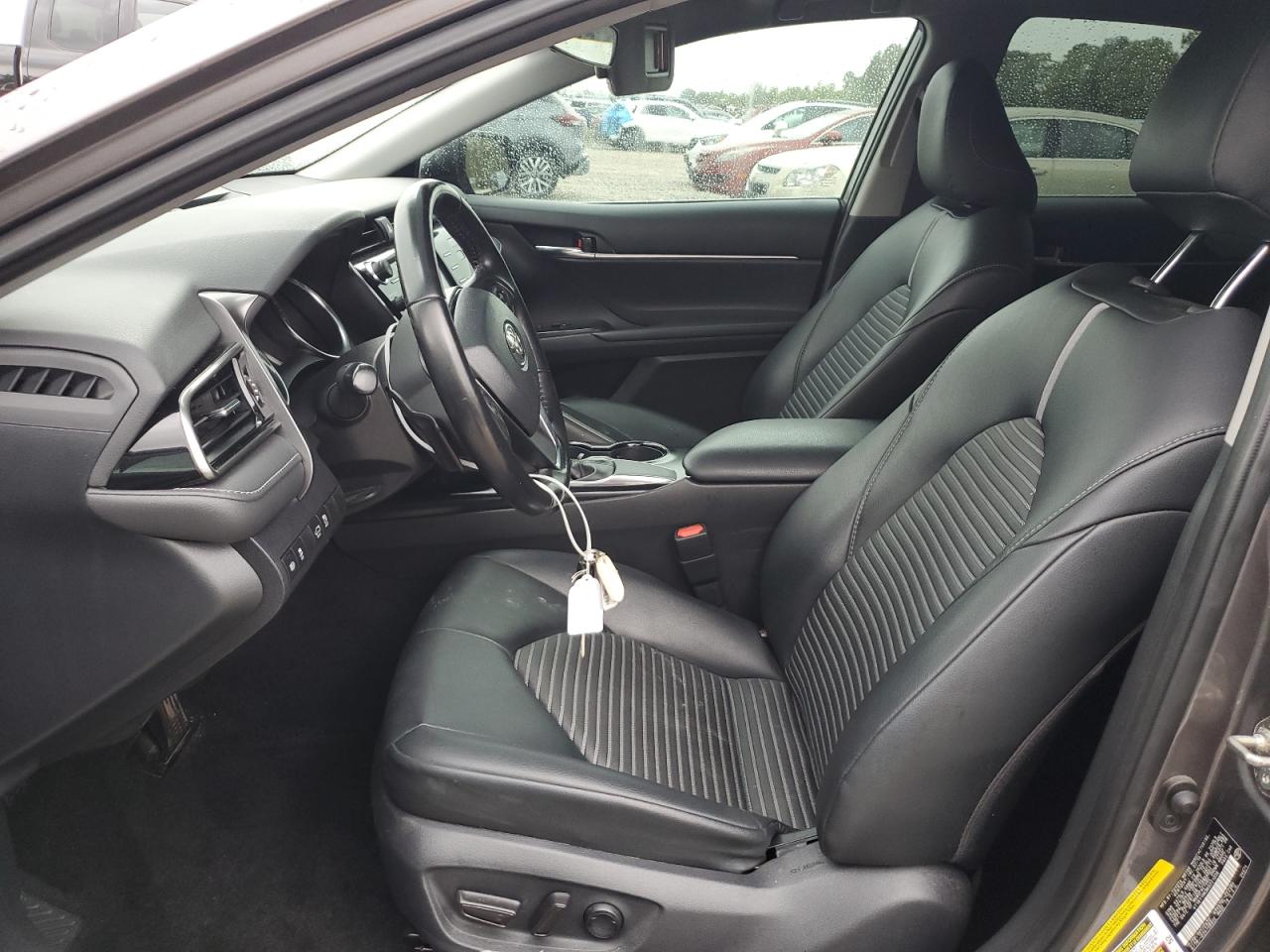 4T1B11HK9KU221038 2019 Toyota Camry L