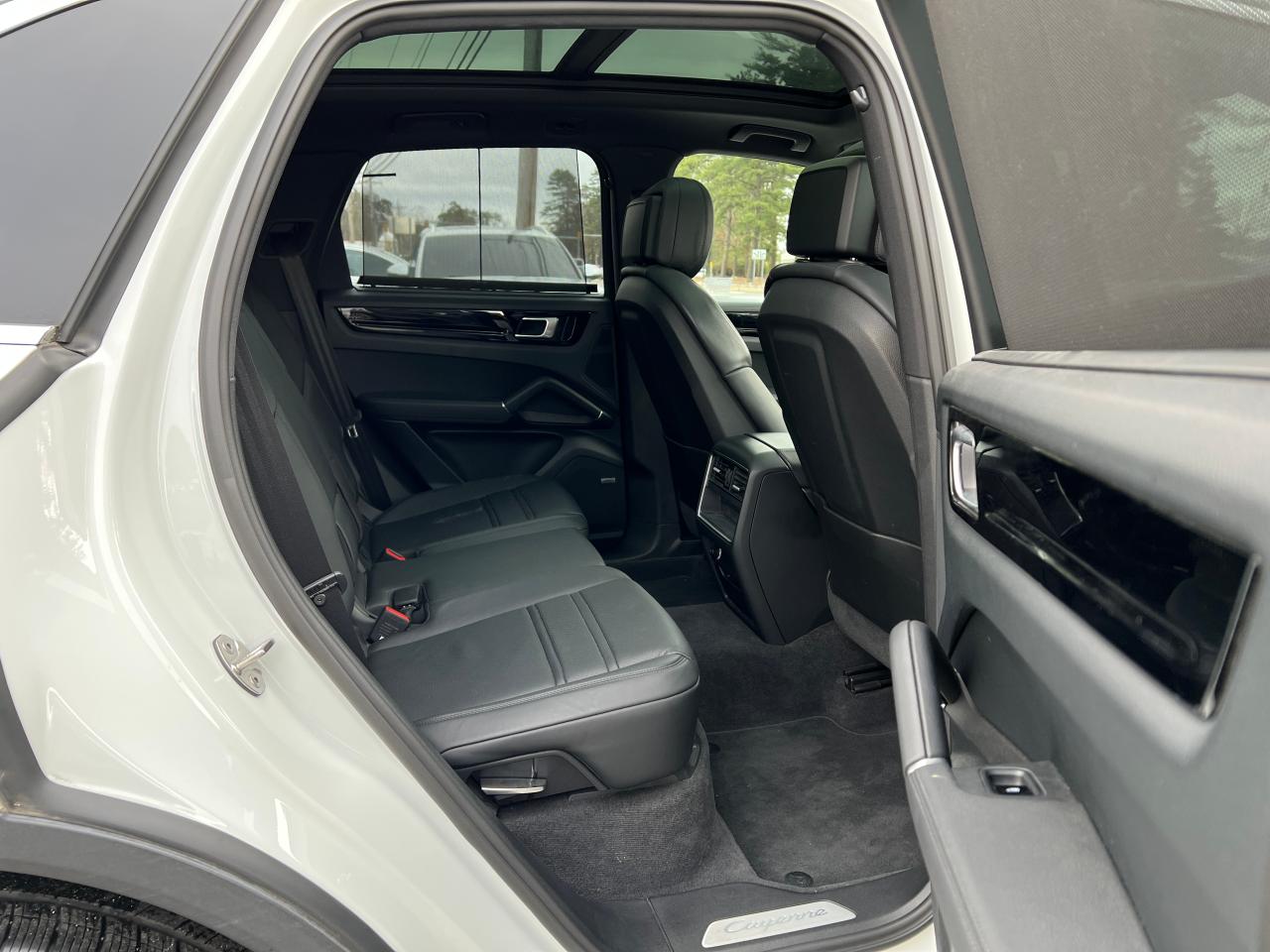 WP1AA2AY0KDA14301 2019 Porsche Cayenne