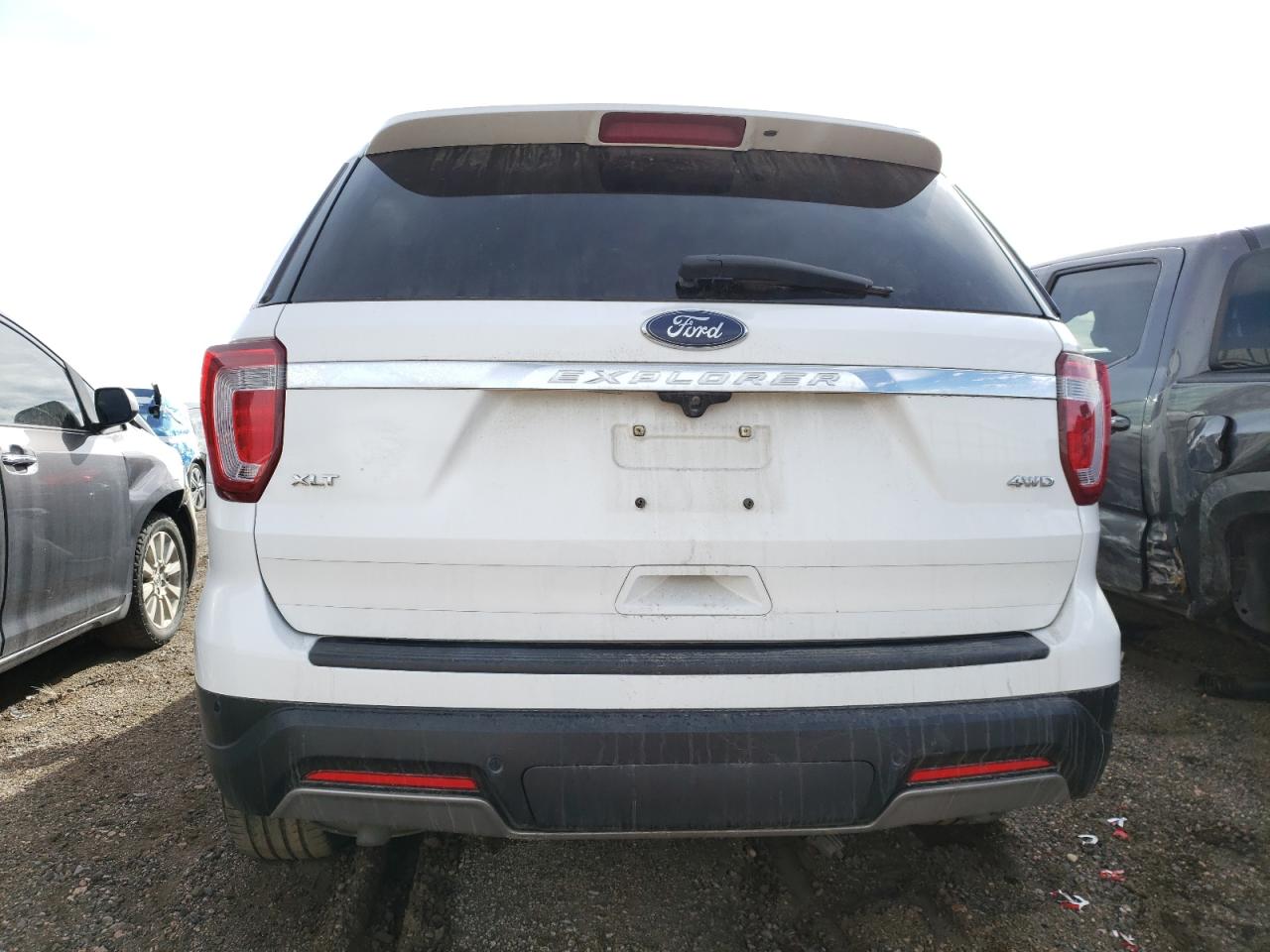 1FM5K8D80KGB15881 2019 Ford Explorer Xlt