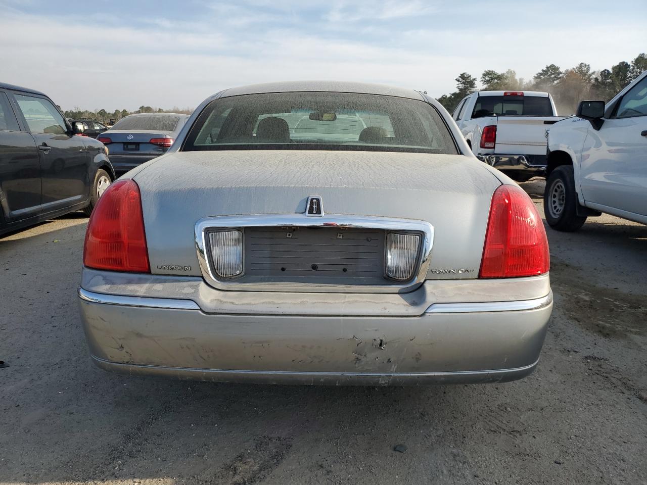 1LNHM82W36Y607989 2006 Lincoln Town Car Signature Limited