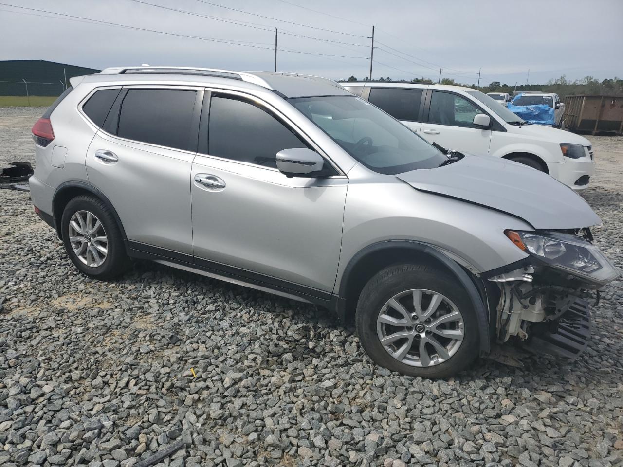 2018 Nissan Rogue S vin: JN8AT2MT7JW469424