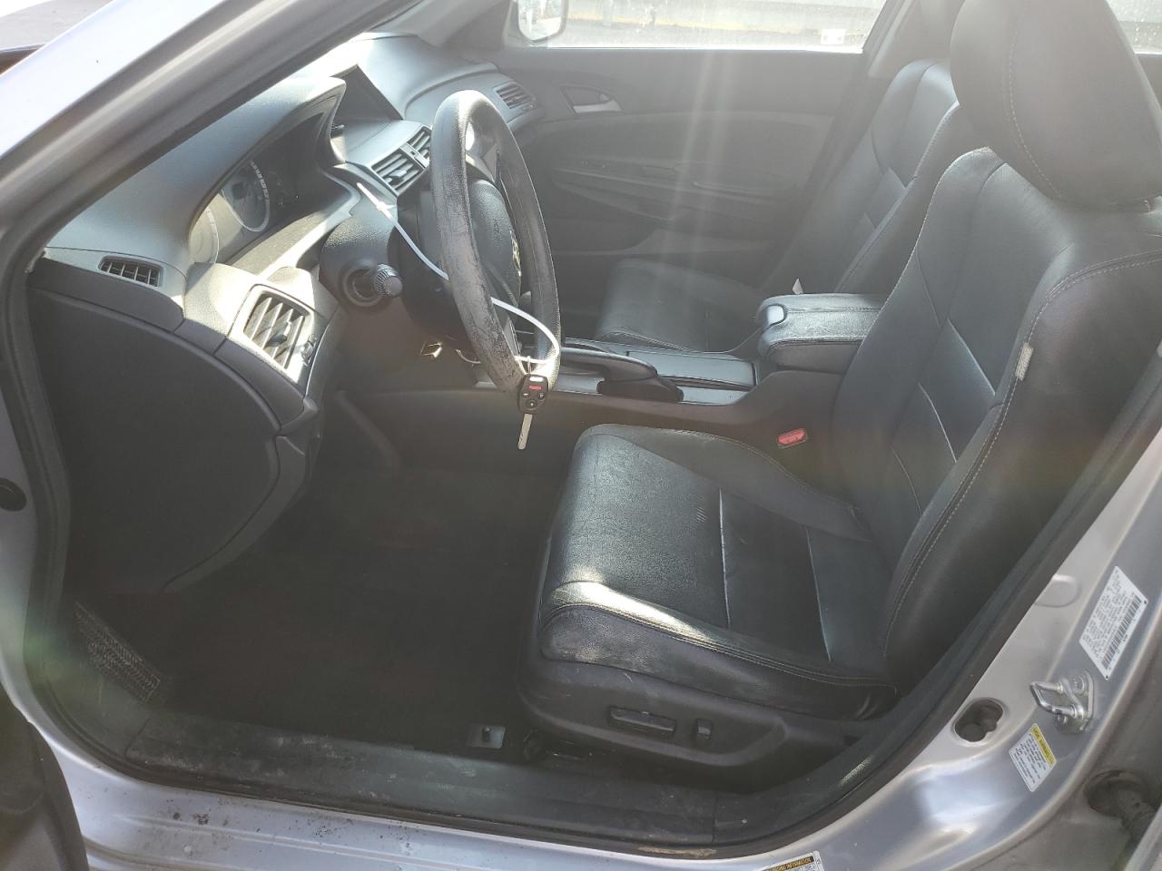 1HGCP2F40AA060873 2010 Honda Accord Lxp