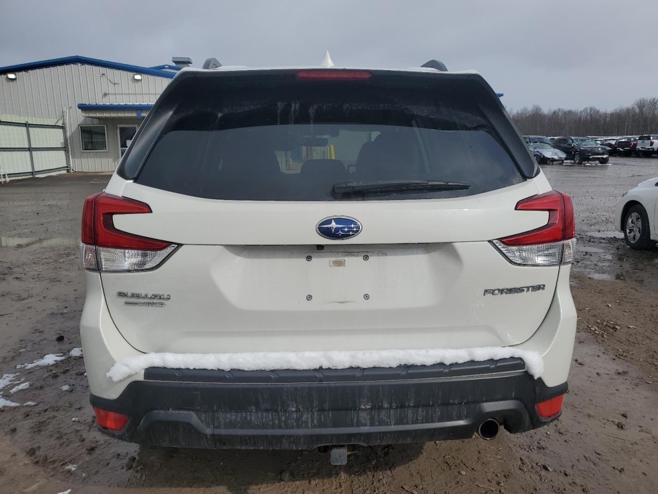 JF2SKAUC5KH553133 2019 Subaru Forester Limited