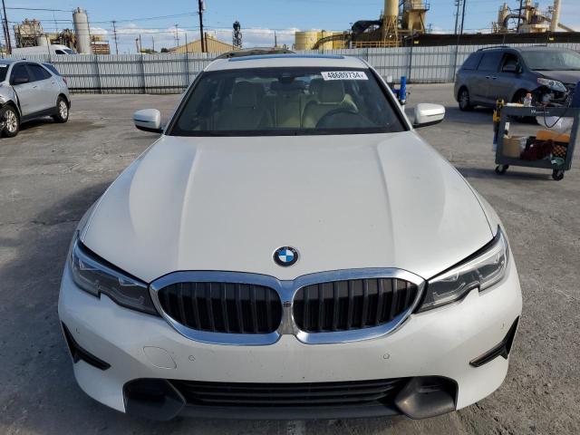 3MW5R1J03N8C35972 BMW 3 Series 330I 5