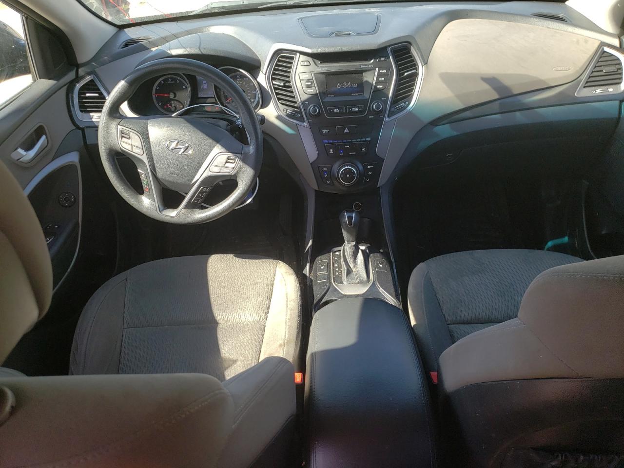 KM8SMDHF2GU158061 2016 Hyundai Santa Fe Se