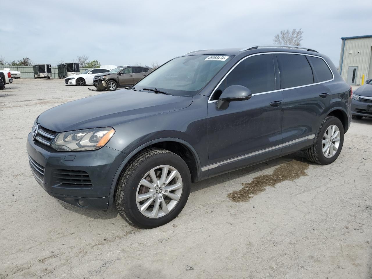 2014 Volkswagen Touareg V6 vin: WVGEF9BP5ED012112