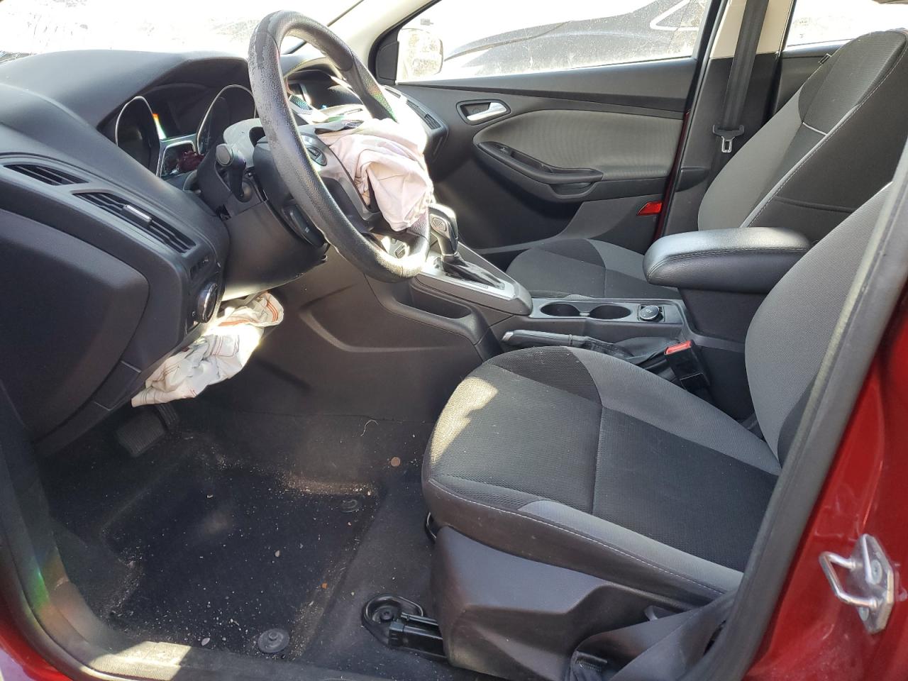 1FADP3F23EL363038 2014 Ford Focus Se