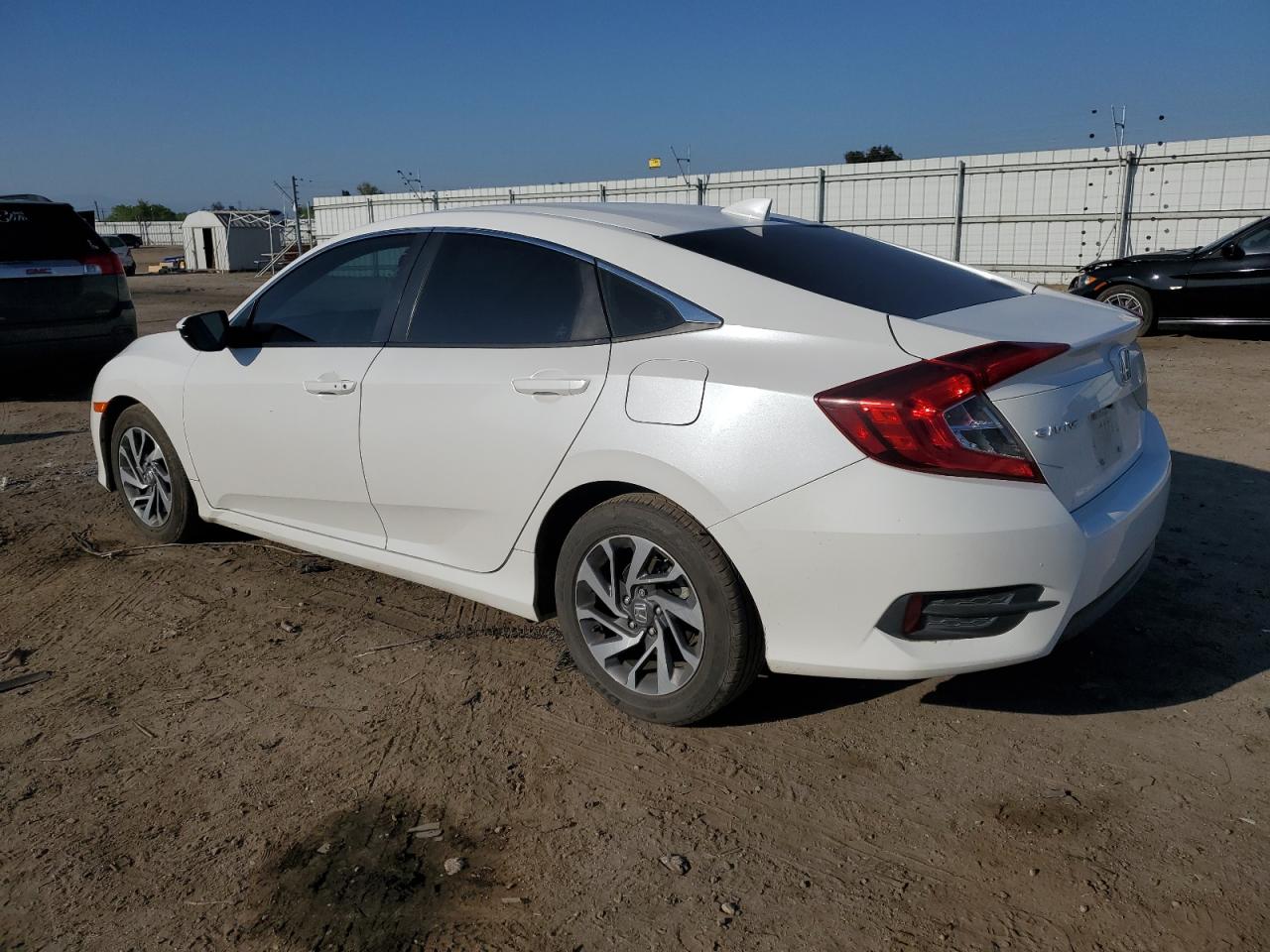 19XFC2F74JE207730 2018 Honda Civic Ex