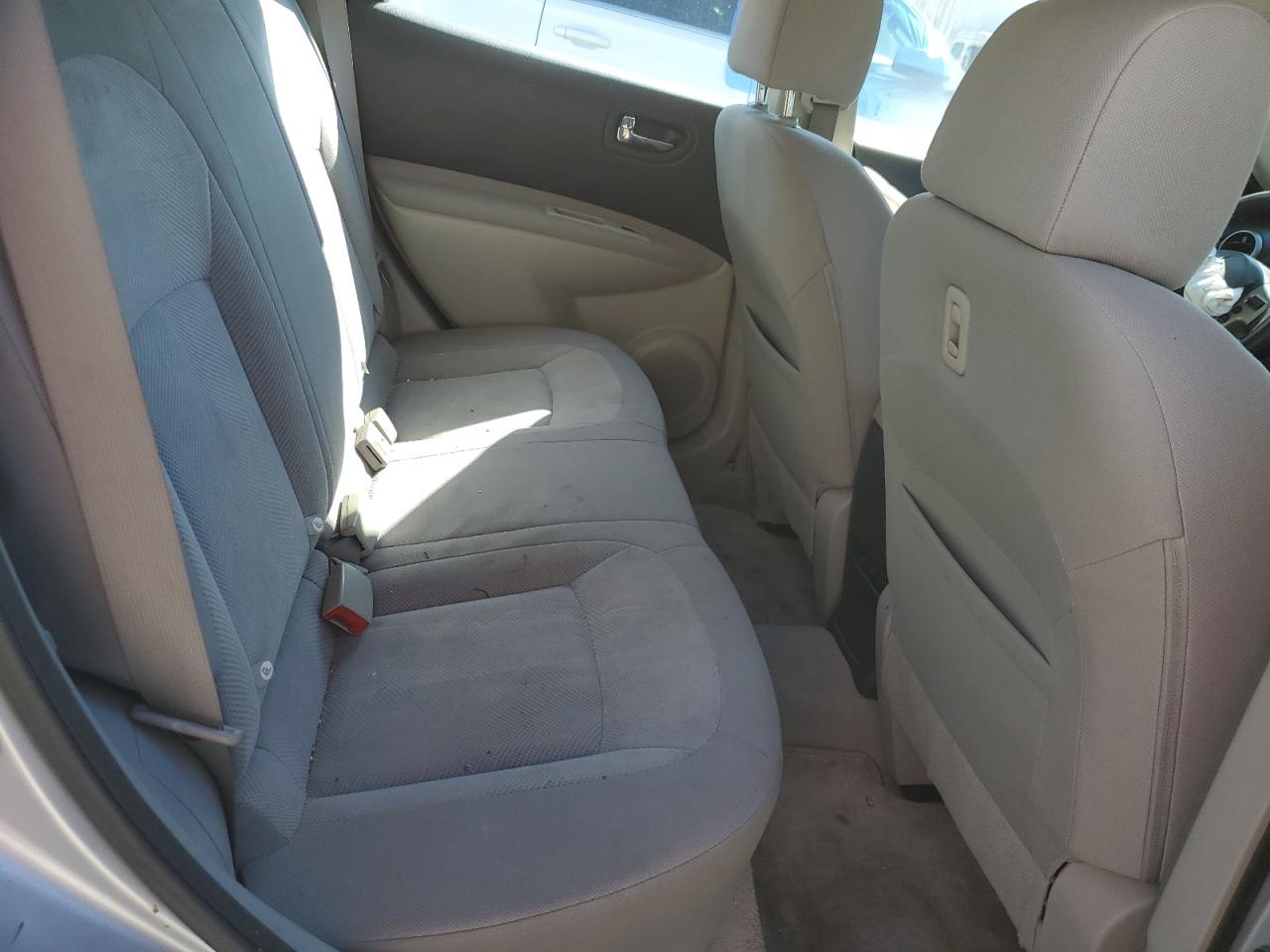 JN8AS5MV5BW667846 2011 Nissan Rogue S