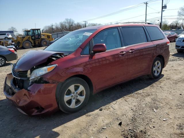 Lot #2509913736 2011 TOYOTA SIENNA LE salvage car