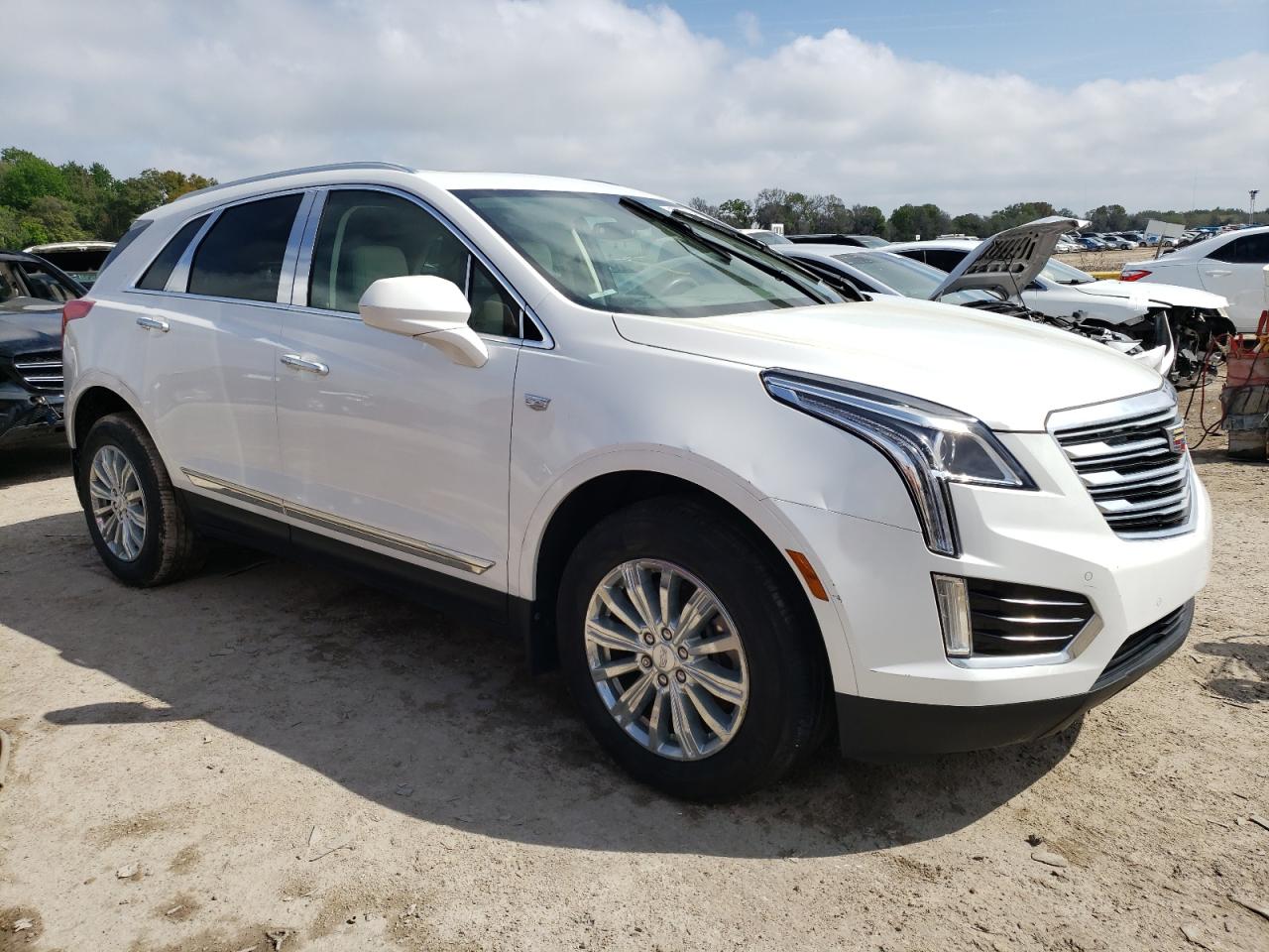 1gykncrs2kz252468 1GYKNCRS2KZ252468 2019 Cadillac Xt5 Luxury