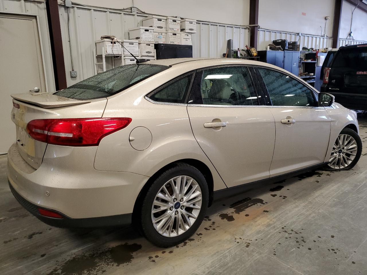 1FADP3J26HL267965 2017 Ford Focus Titanium