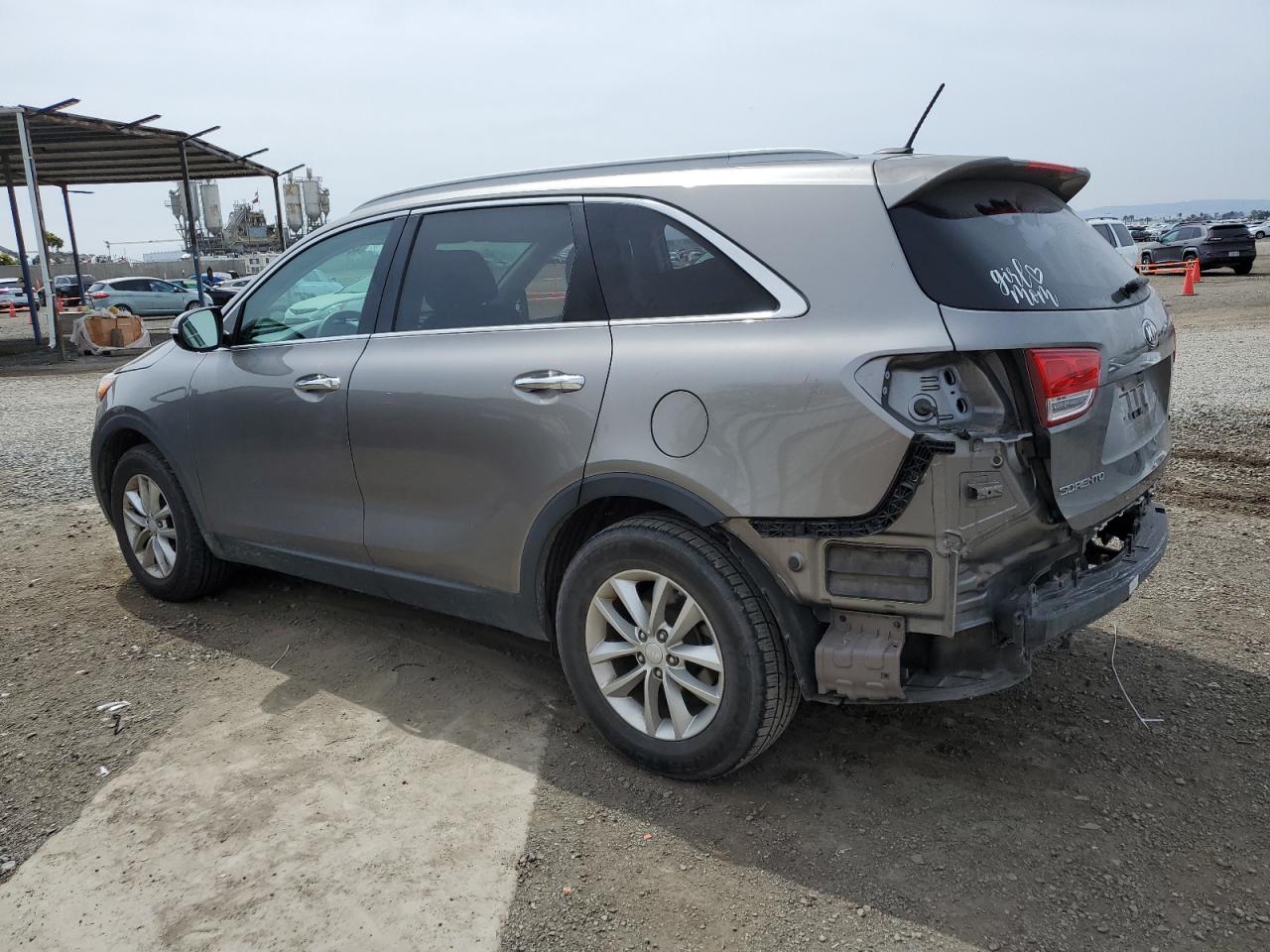 2016 Kia Sorento Lx vin: 5XYPG4A55GG107934