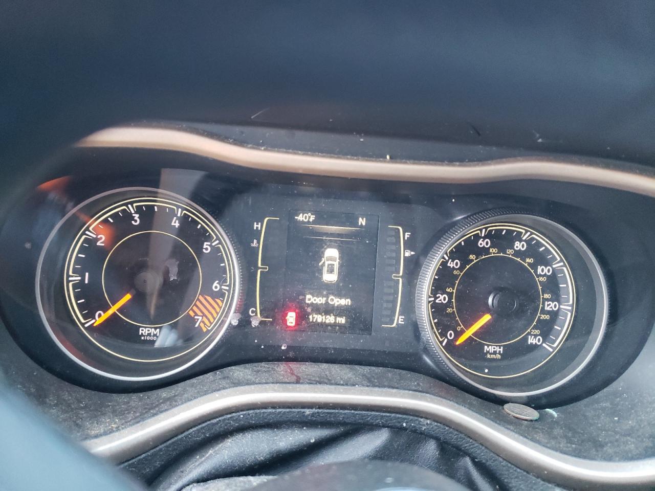 1C4PJMAB4FW639586 2015 Jeep Cherokee Sport