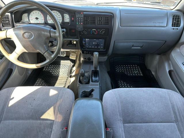 Lot #2403982046 2002 TOYOTA TACOMA DOU salvage car