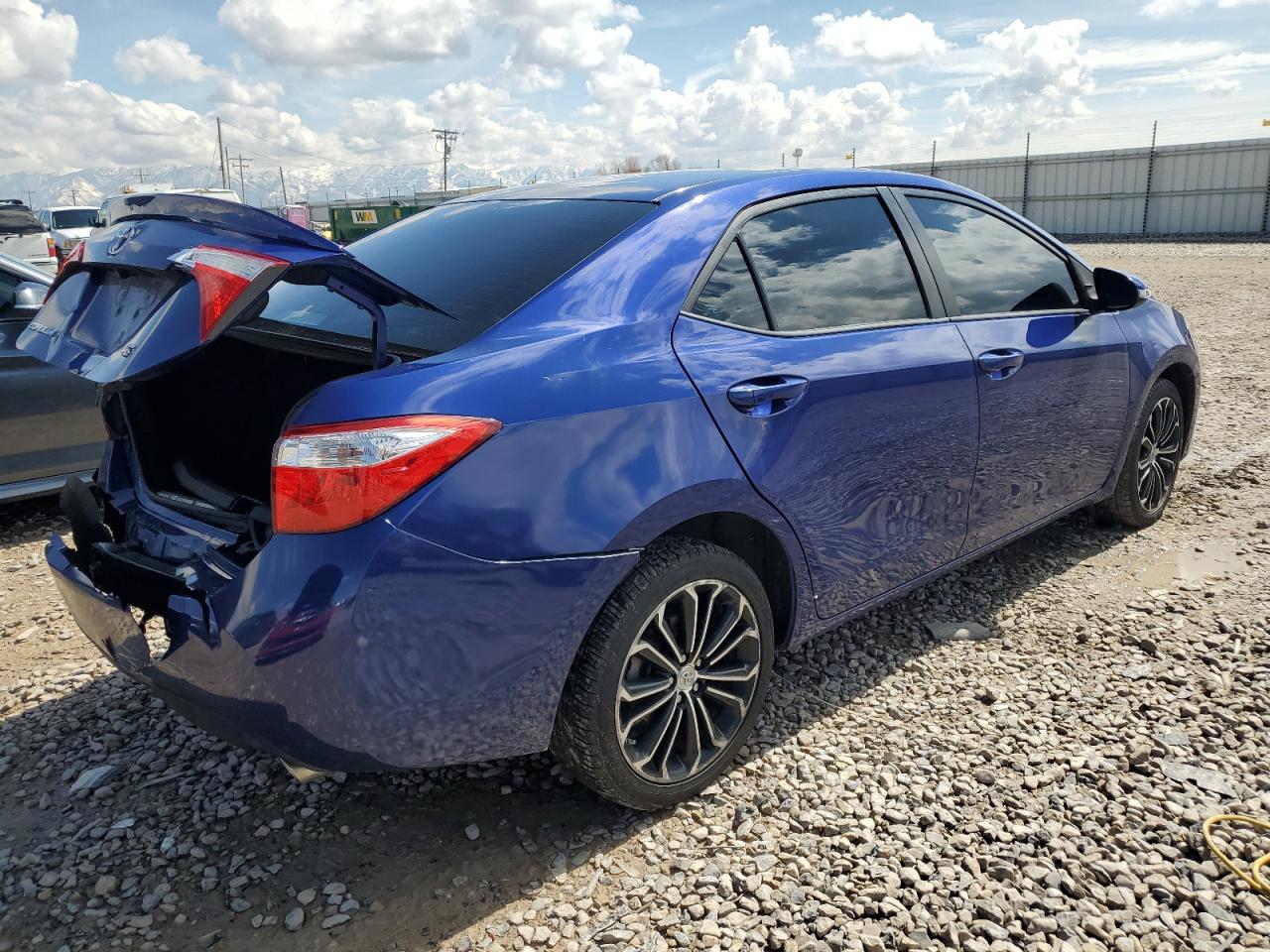 2T1BURHE3FC369497 2015 Toyota Corolla L