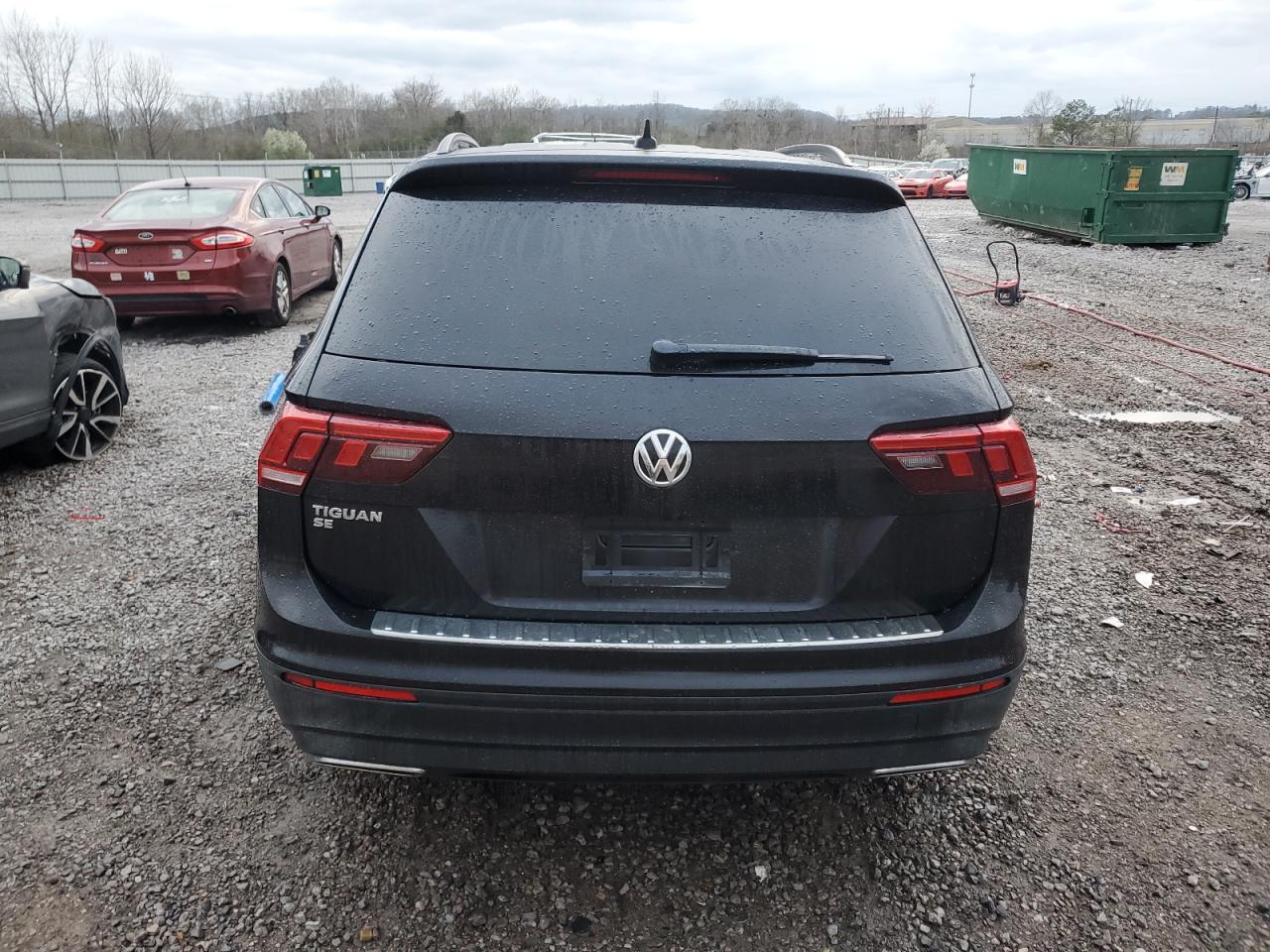 VOLKSWAGEN TIGUAN SE -