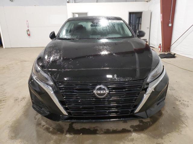 2024 Nissan Altima - Image 5
