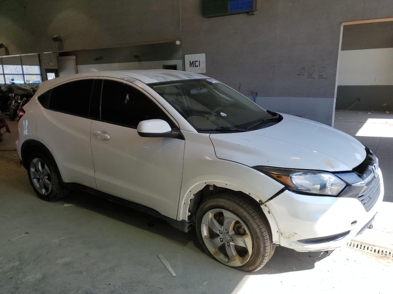 3CZRU6H3XHM703136 2017 Honda Hr-V Lx