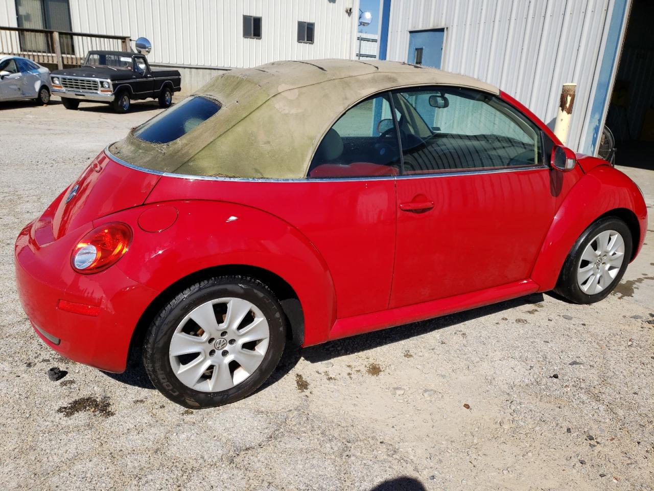 3VWPF31YX8M414590 2008 Volkswagen New Beetle Convertible S