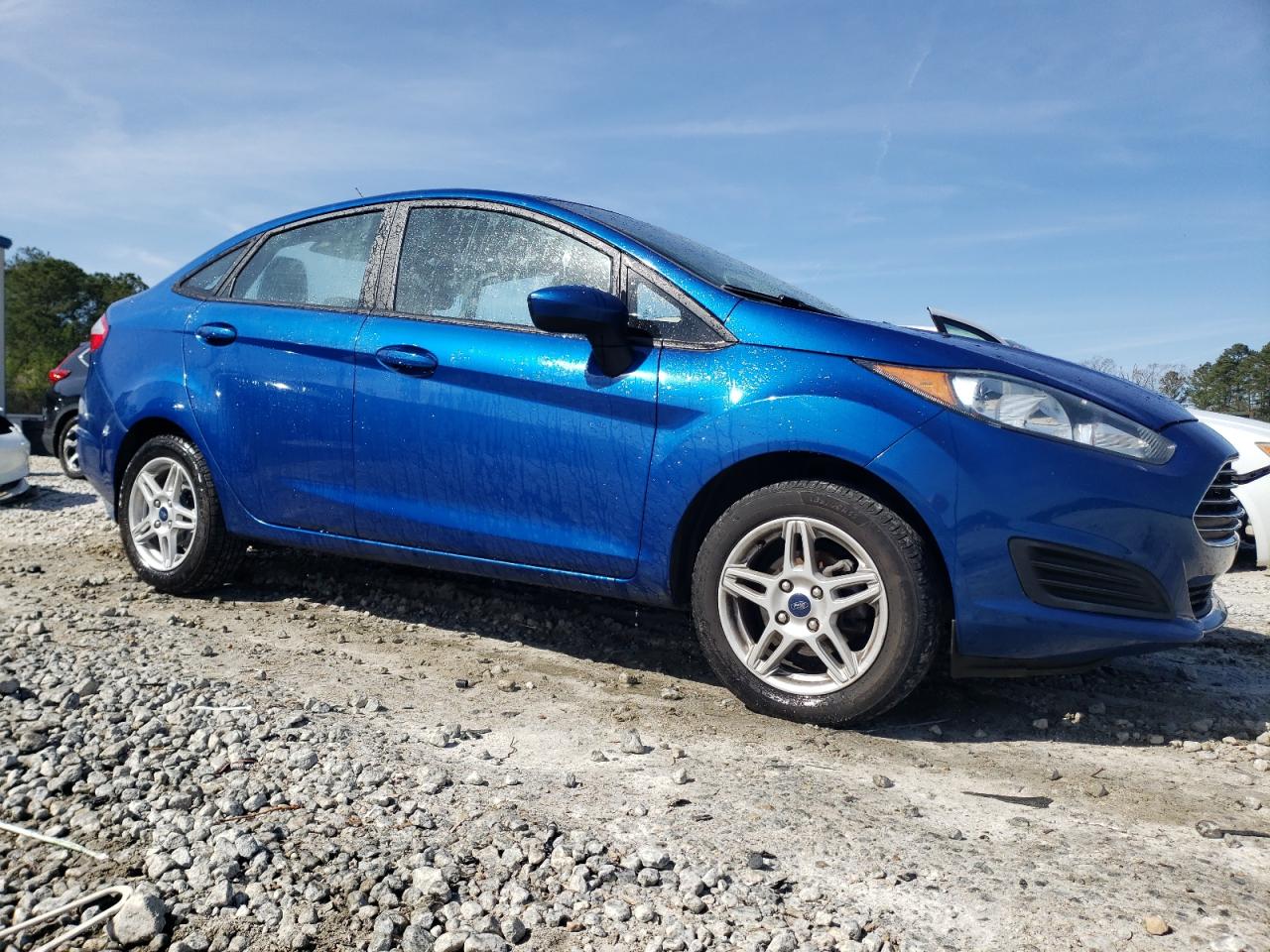 3FADP4BJ7JM129738 2018 Ford Fiesta Se