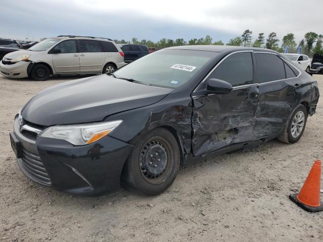 Lot #2536001950 2015 TOYOTA CAMRY LE salvage car