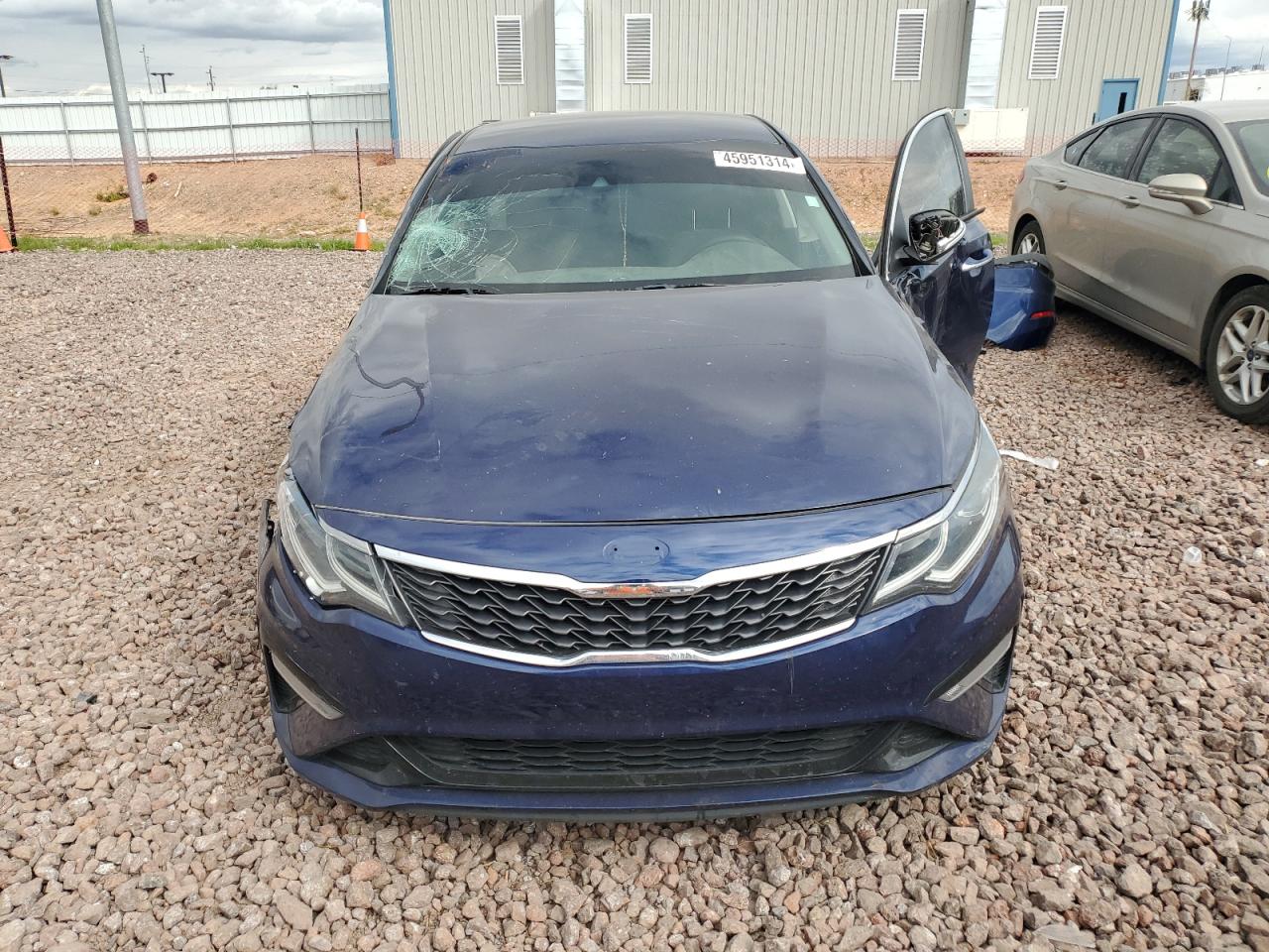 5XXGT4L32KG361105 2019 Kia Optima Lx