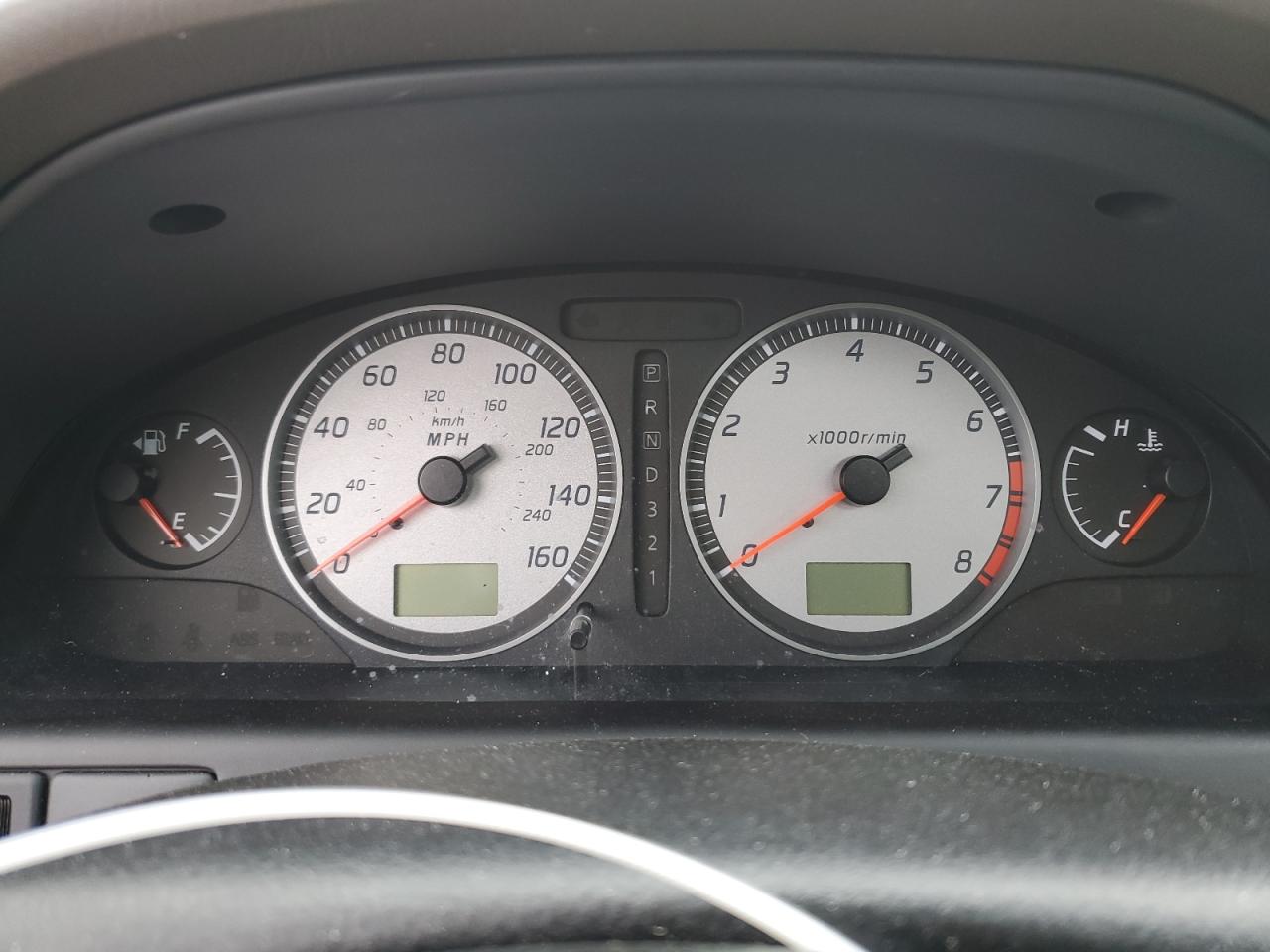 JN1DA31DX2T201863 2002 Nissan Maxima Gle