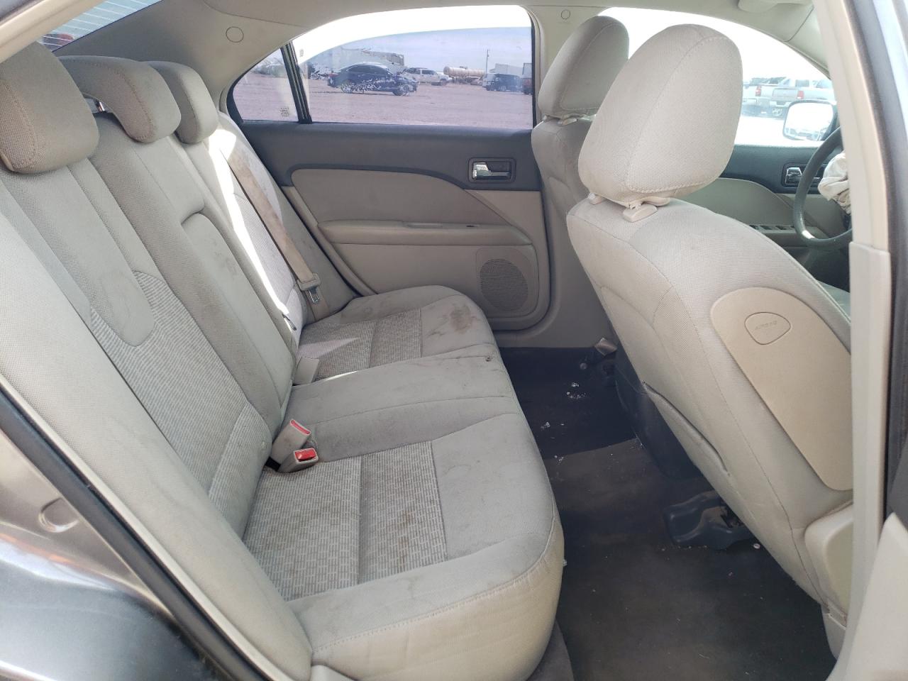 3FAHP0HG3AR264658 2010 Ford Fusion Se