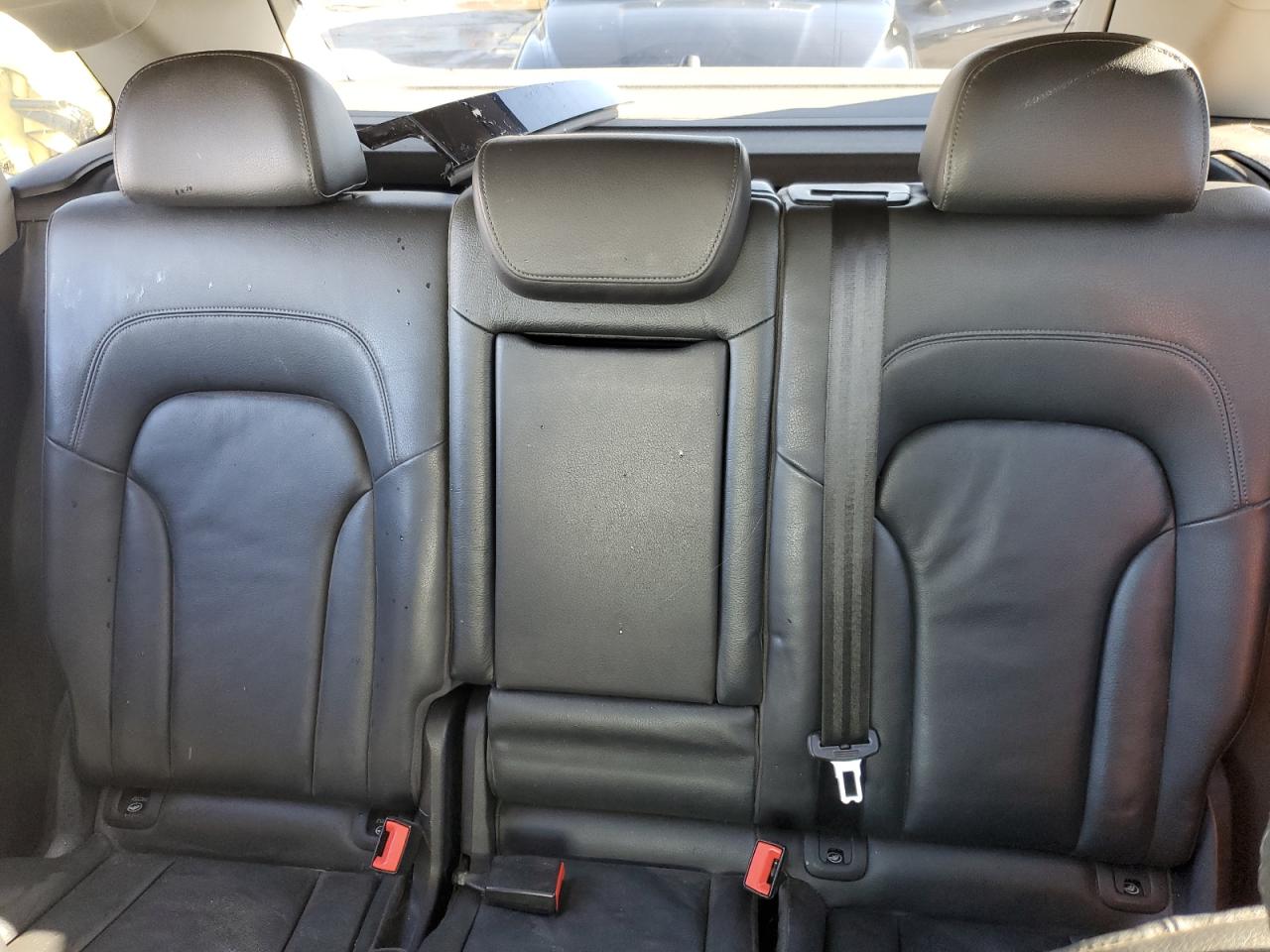 WA1DKAFP4BA052986 2011 Audi Q5 Premium Plus