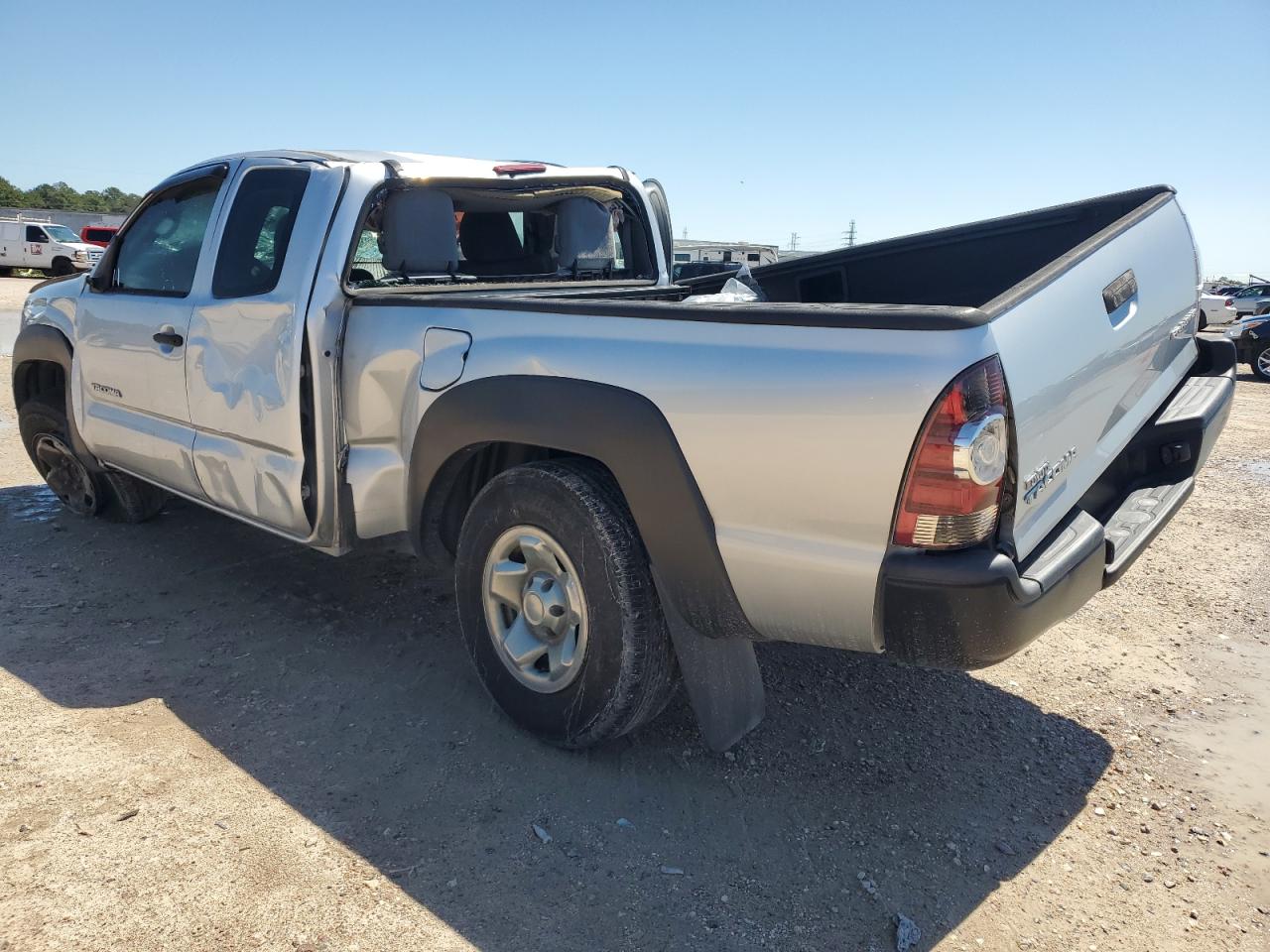 5TFTX4GN2BX003302 2011 Toyota Tacoma Prerunner Access Cab