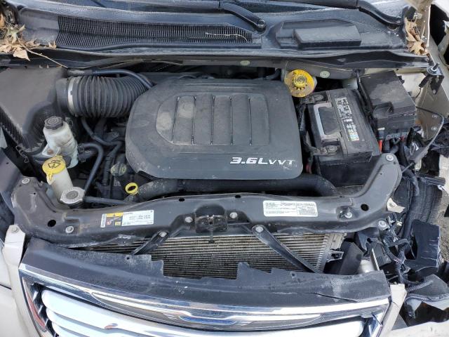 2015 CHRYSLER TOWN & COU - 2C4RC1CG0FR753569