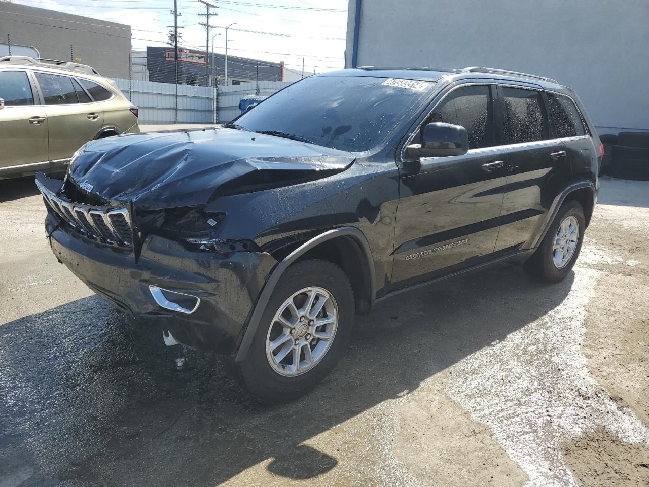 1C4RJFAG1JC350997 2018 Jeep Grand Cherokee Laredo