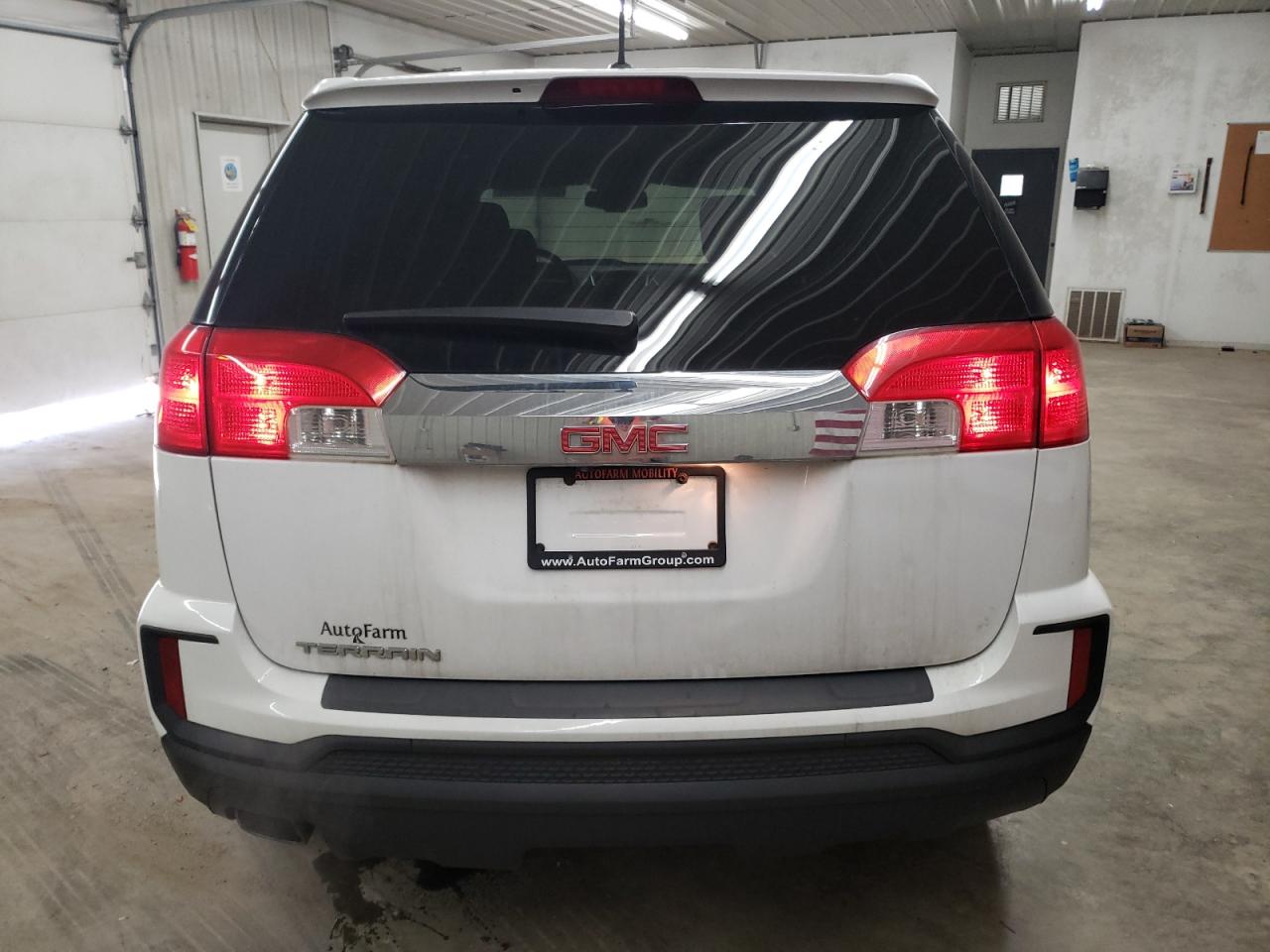 2GKALMEK0H6275159 2017 GMC Terrain Sle