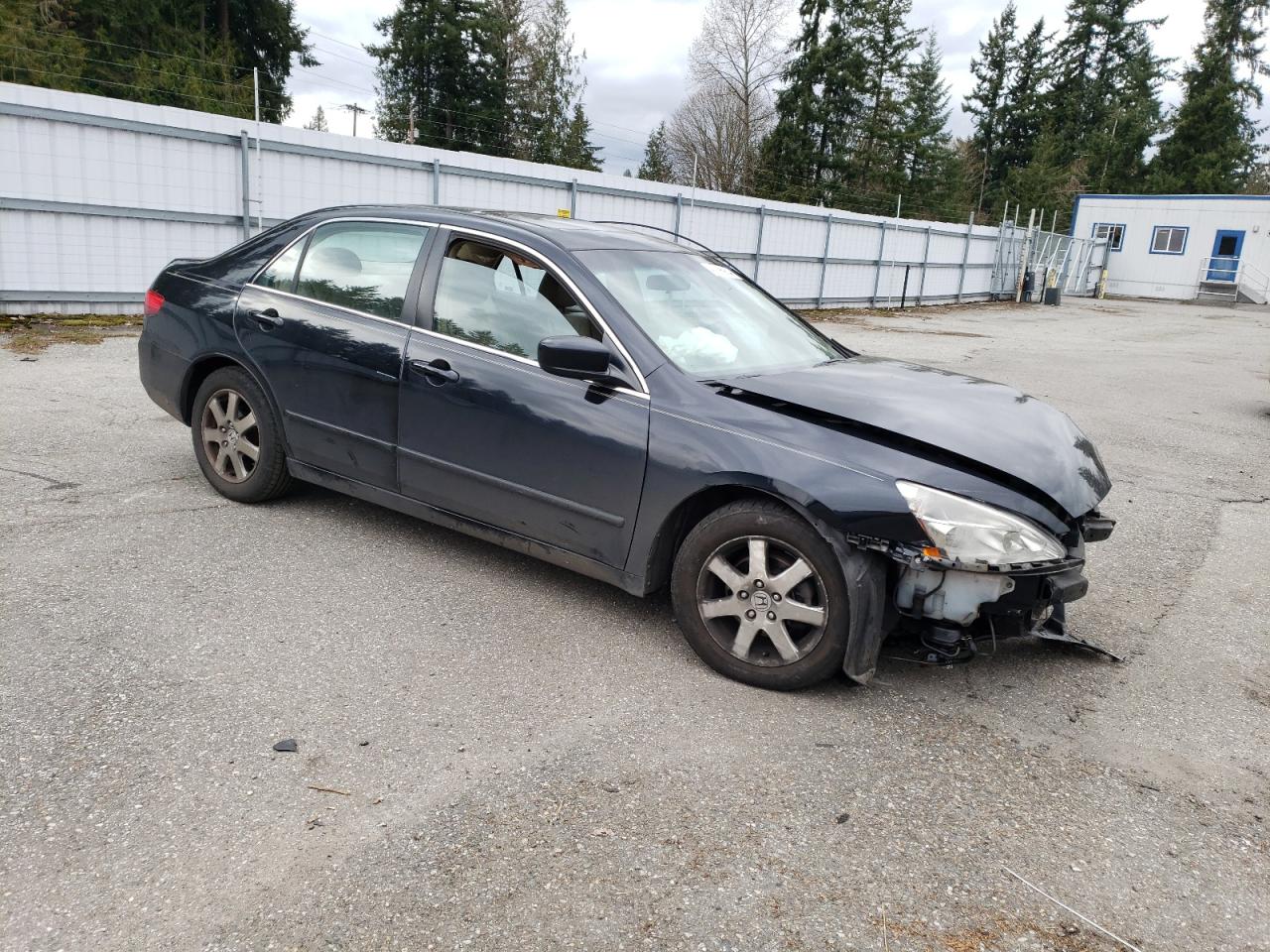 1HGCM668X5A054068 2005 Honda Accord Ex