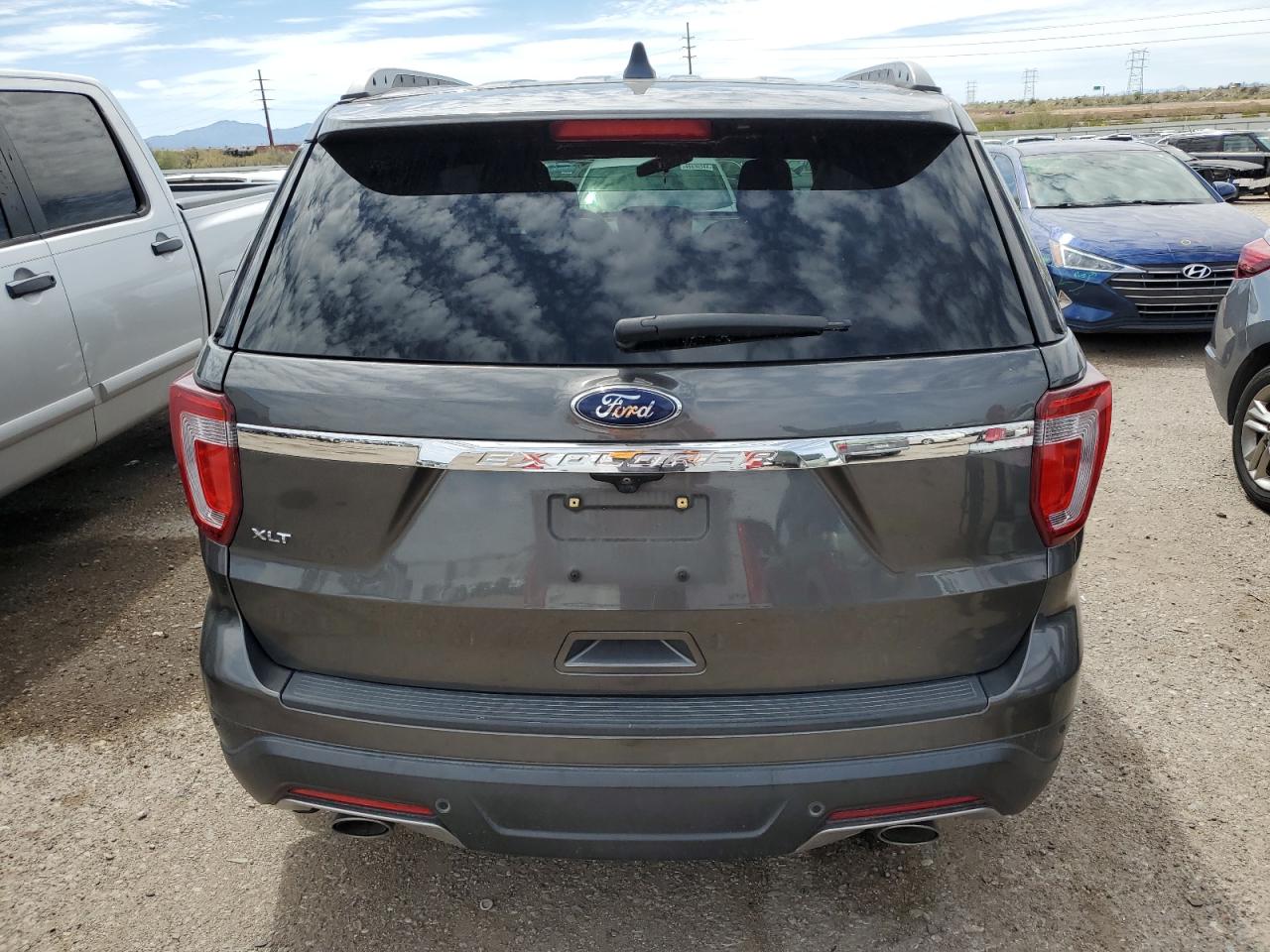 1FM5K7D85JGB32099 2018 Ford Explorer Xlt