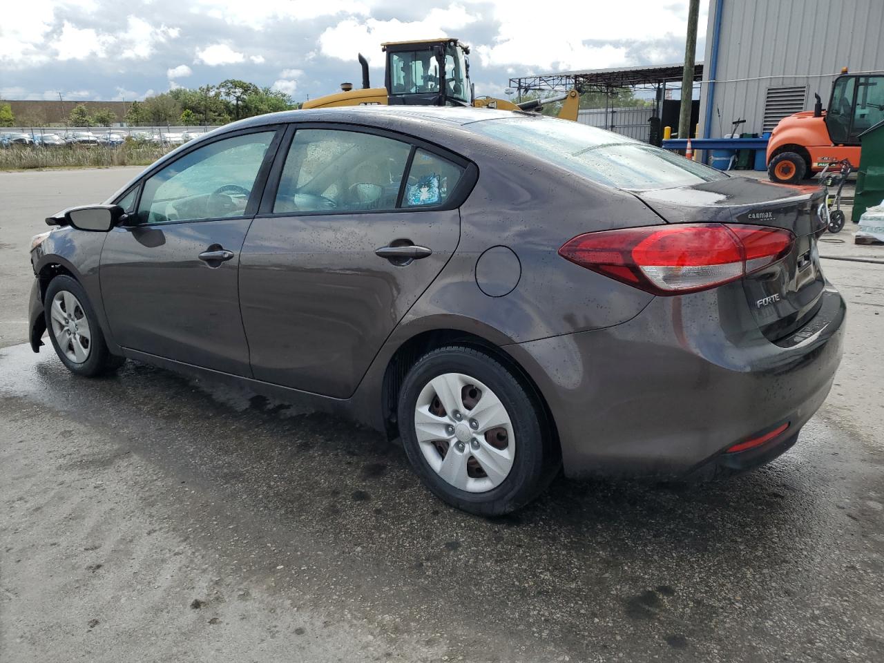 3KPFK4A70JE176806 2018 Kia Forte Lx