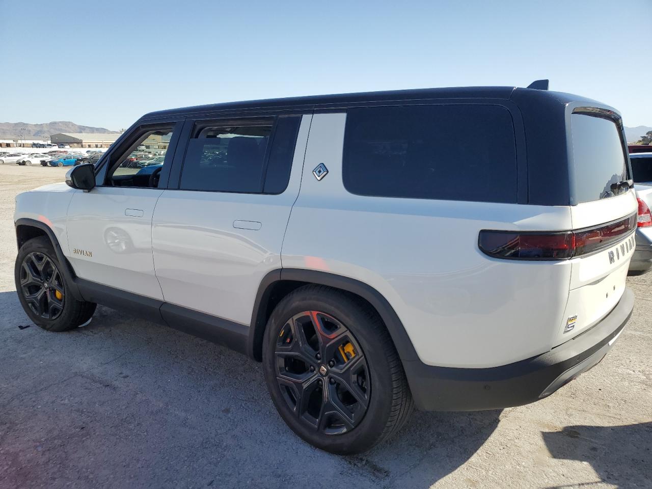 Lot #2407202967 2023 RIVIAN R1S ADVENT