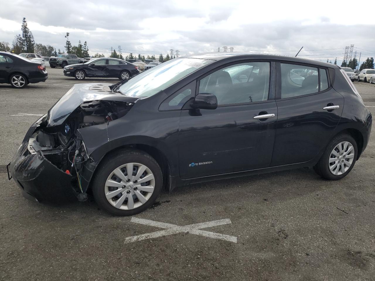 1N4AZ0CP7FC300120 2015 Nissan Leaf S