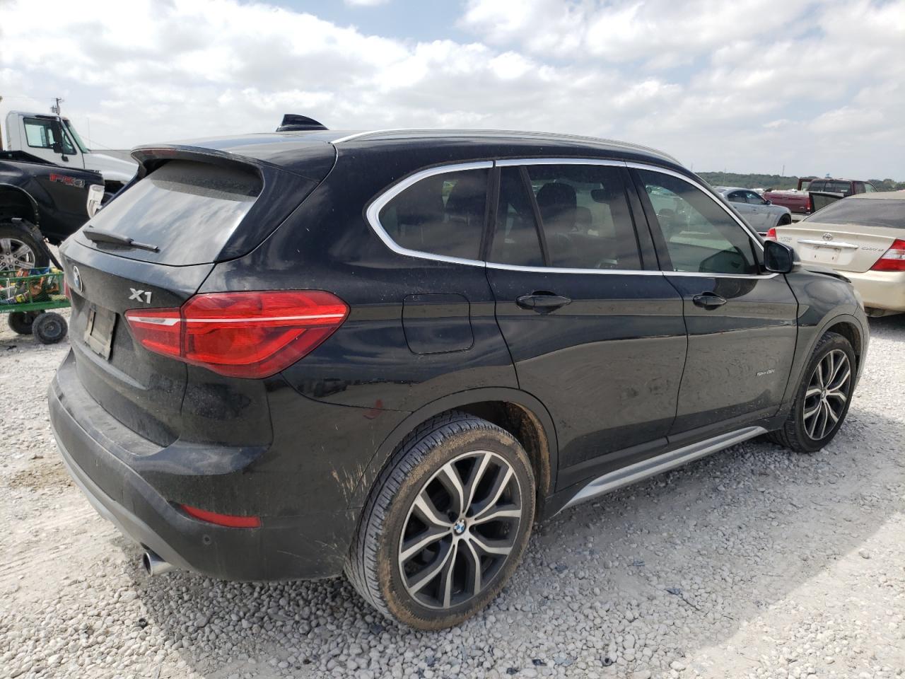 WBXHU7C39H5H37692 2017 BMW X1 Sdrive28I