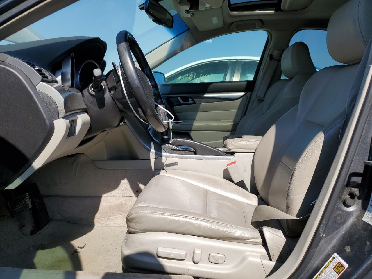 19UUA8F21BA007446 2011 Acura Tl