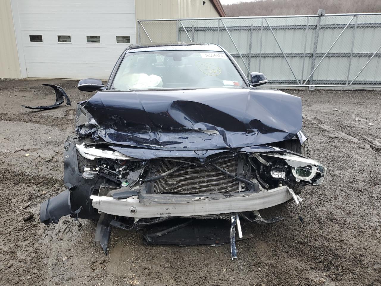 WBA8E3G50GNU00819 2016 BMW 328 Xi Sulev