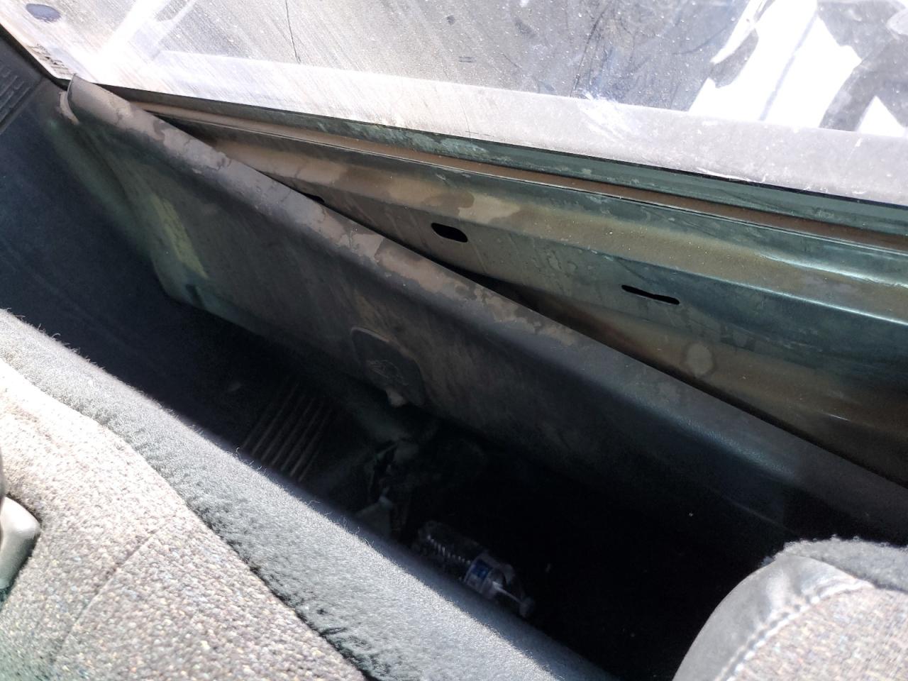 1GCEC14W7YZ350458 2000 Chevrolet Silverado C1500