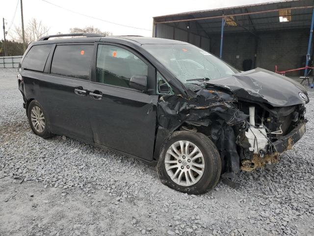 2017 TOYOTA SIENNA XLE - 5TDYZ3DCXHS808606