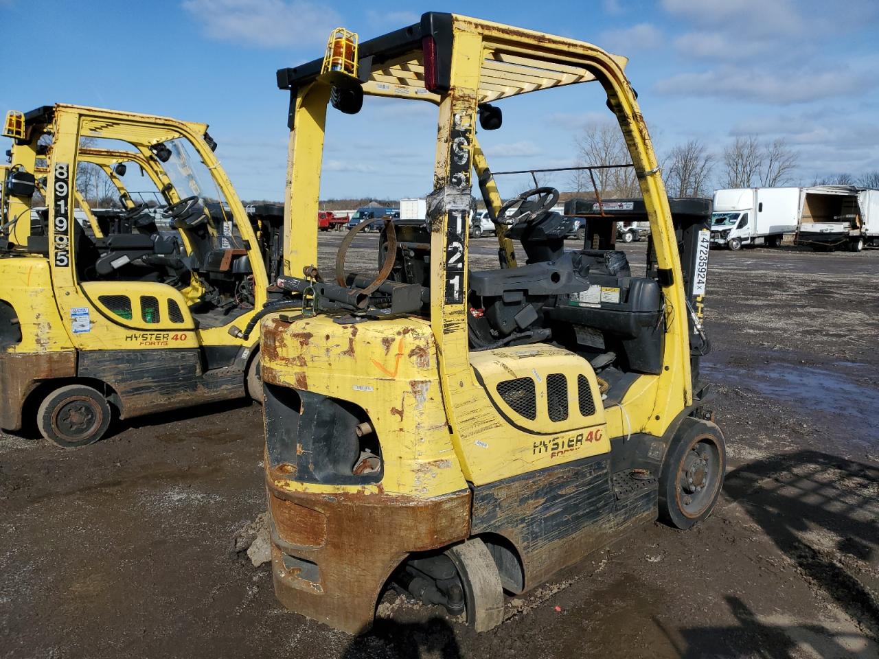Lot #3242791981 2010 HYST FORKLIFT