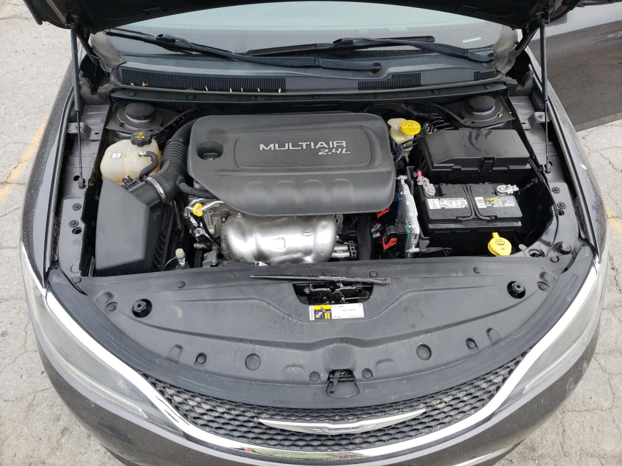 1C3CCCAB1GN106870 2016 Chrysler 200 Limited